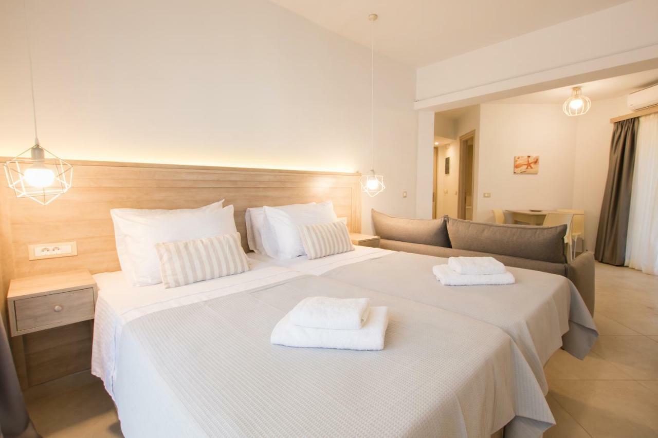 Porfyris Studios And Apartments Karpathos Bagian luar foto