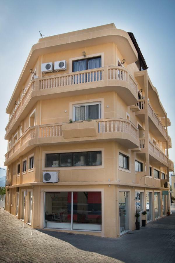 Porfyris Studios And Apartments Karpathos Bagian luar foto